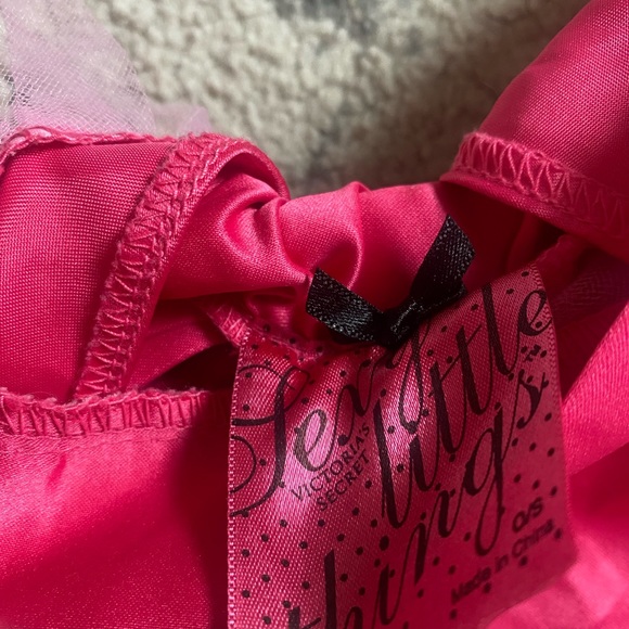 Victoria’s Secret Sexy Little Things Santa Hat & Skirt - Picture 5 of 5